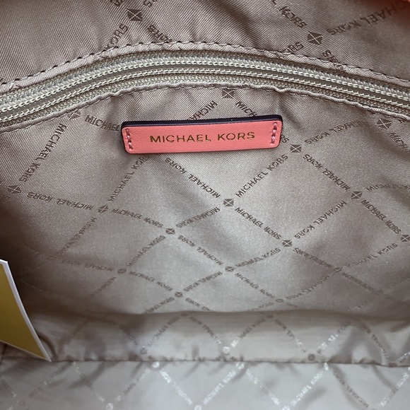 MICHAEL KORS CARMEN LARGE NORTH SOUTH TOTE SHERBERT COLOR - Picture 9 of 16
